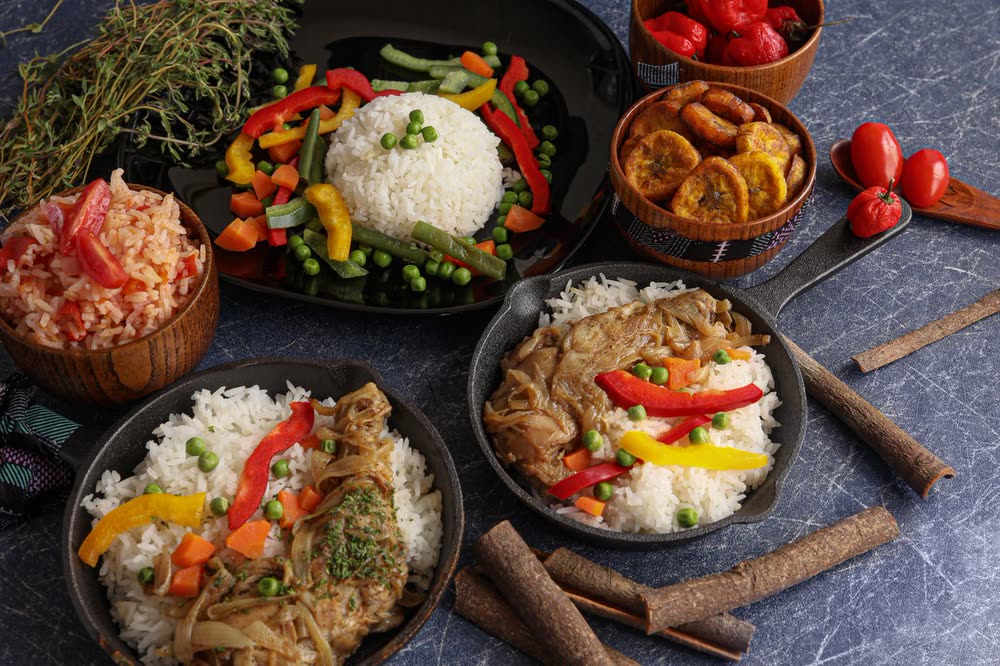 Assortiment de plats créoles